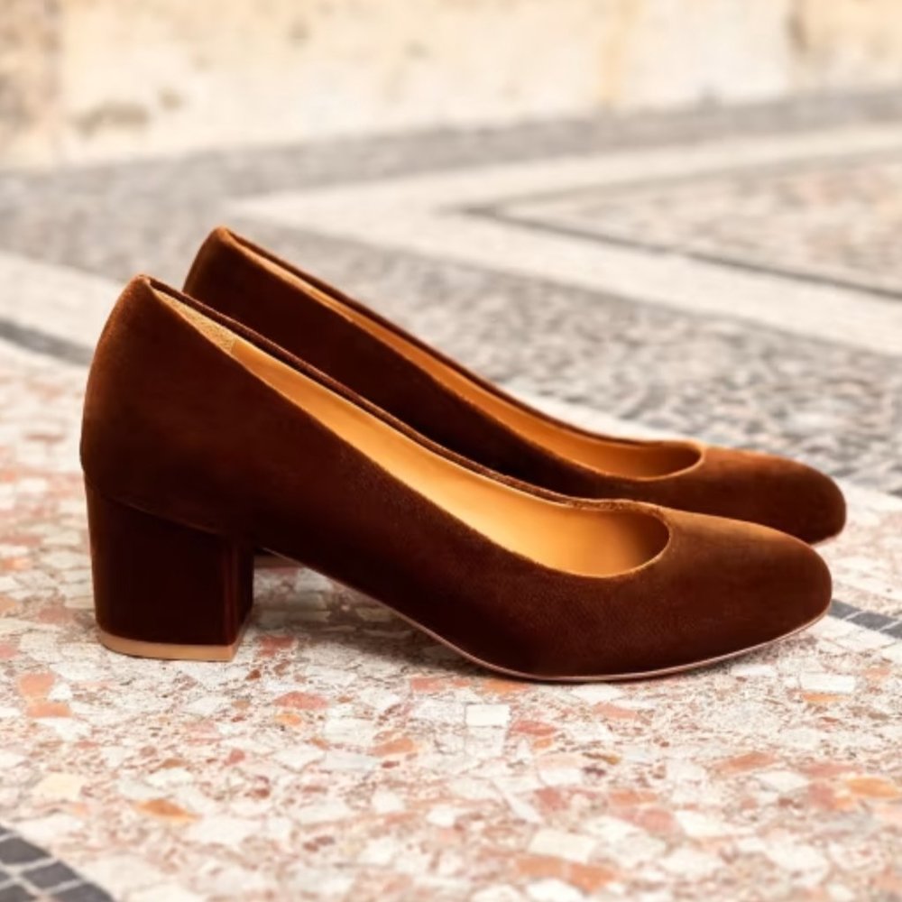 Sezane Helena heels in velvet chestnut (New) FR 36 / US 6